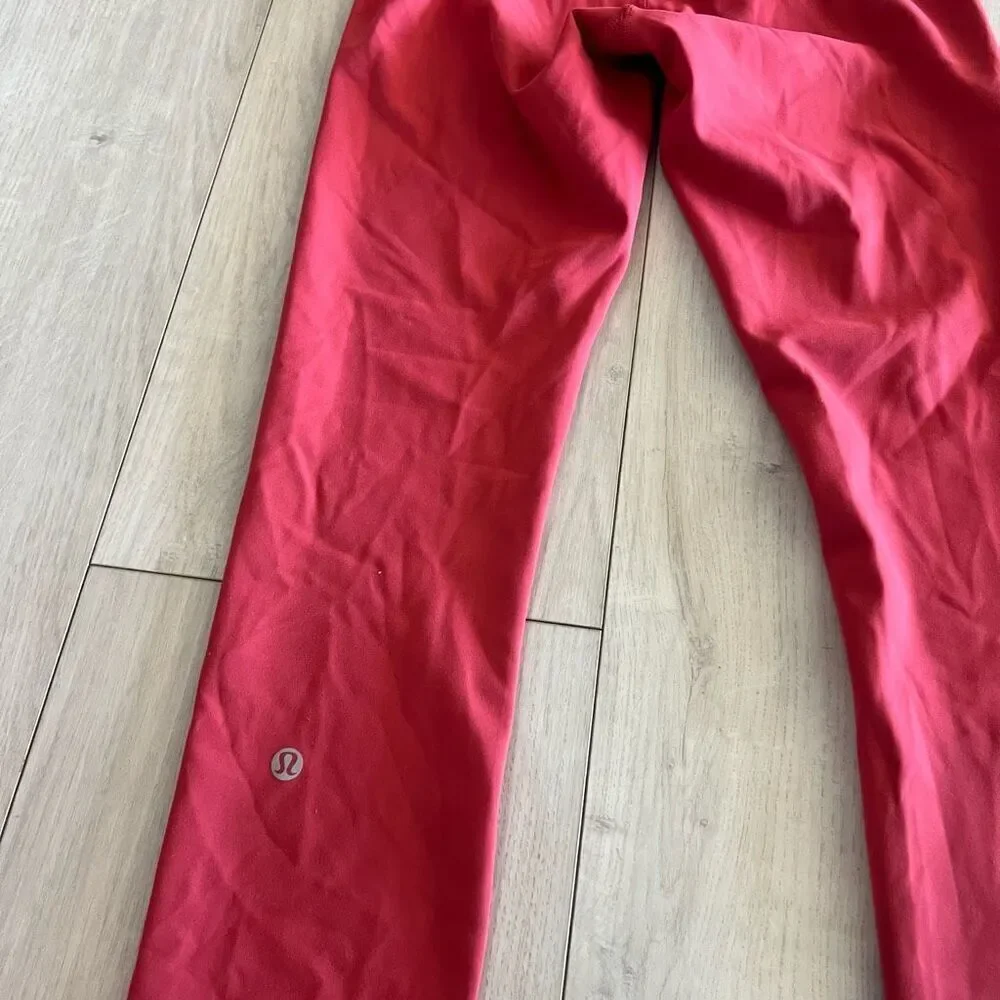 Lulukemon women leggings size 4